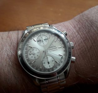 The Dating Game: Omega Speedmaster Triple Date – 352 33 00